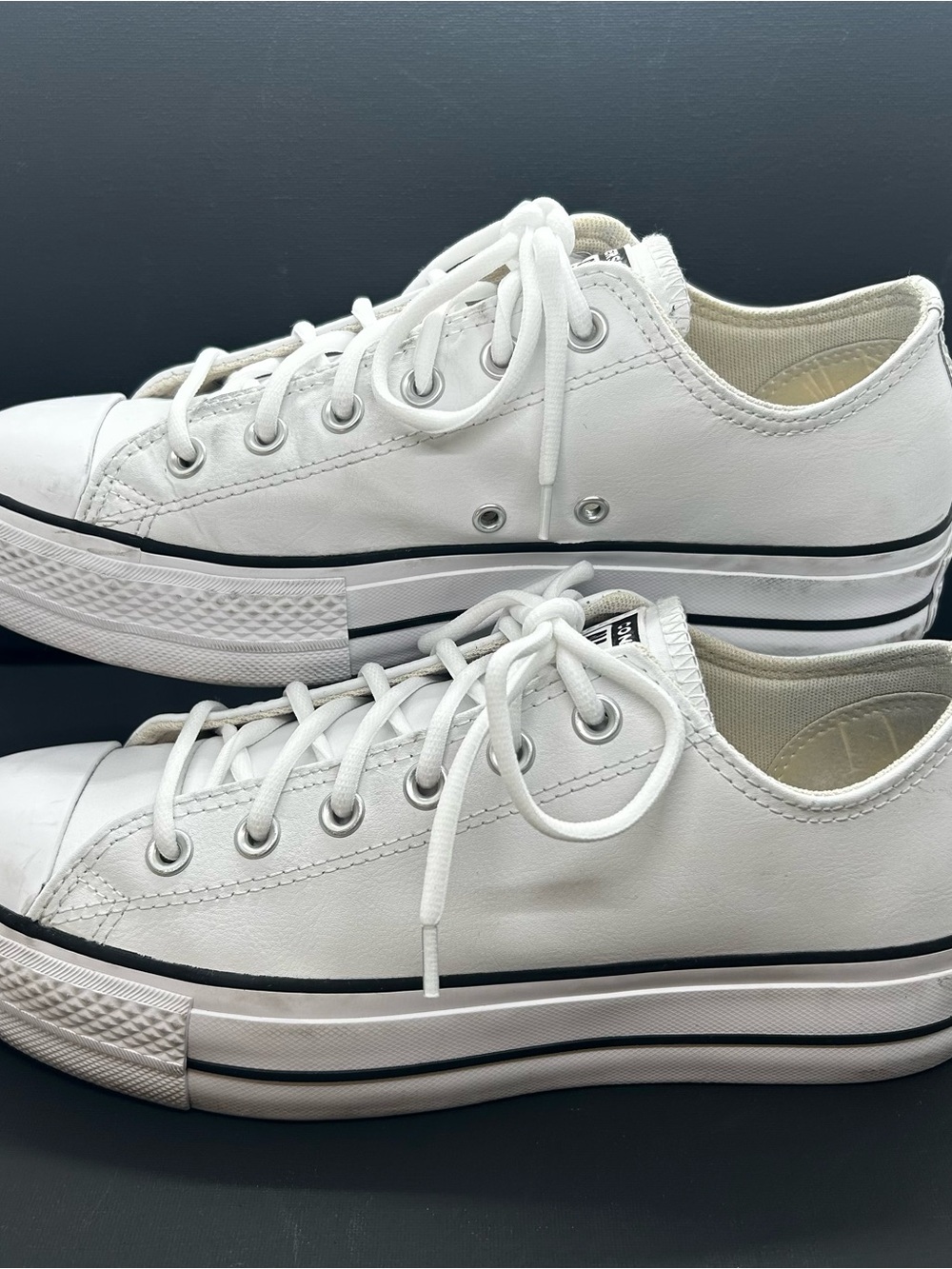 Converse White Low-Top Leather Platform Sneakers - Unisex Womens Sz 9.5